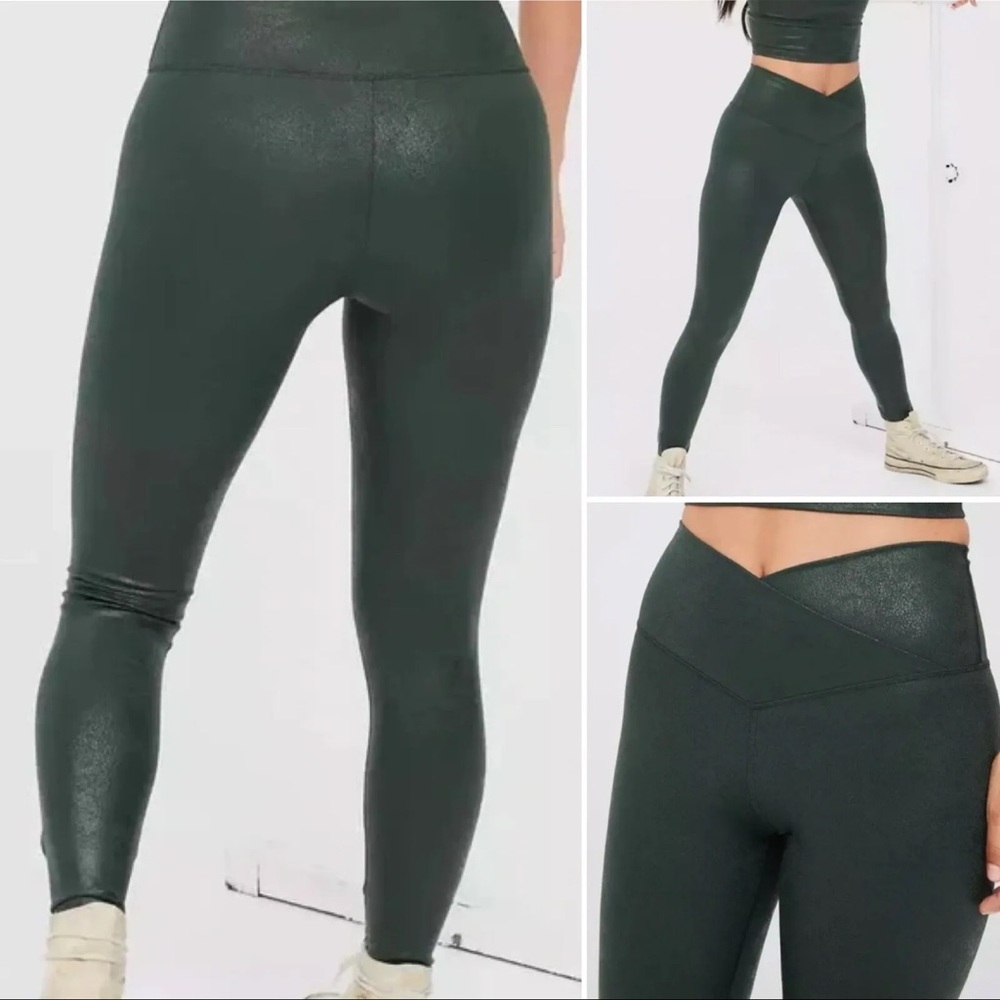 Aerie Offline Crossover Crackle Leggings.XL‎ Long Green Faux Leather look